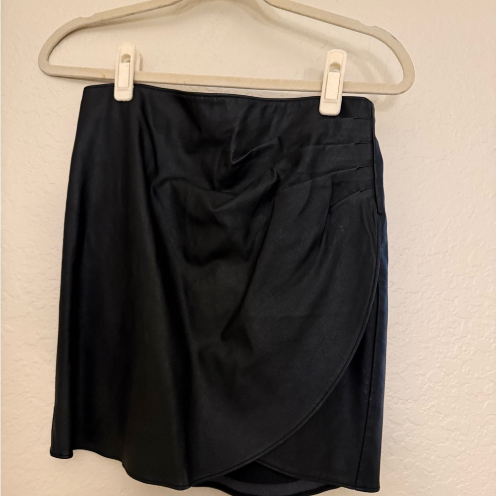 Abercrombie & Fitch Black Mini Skirt